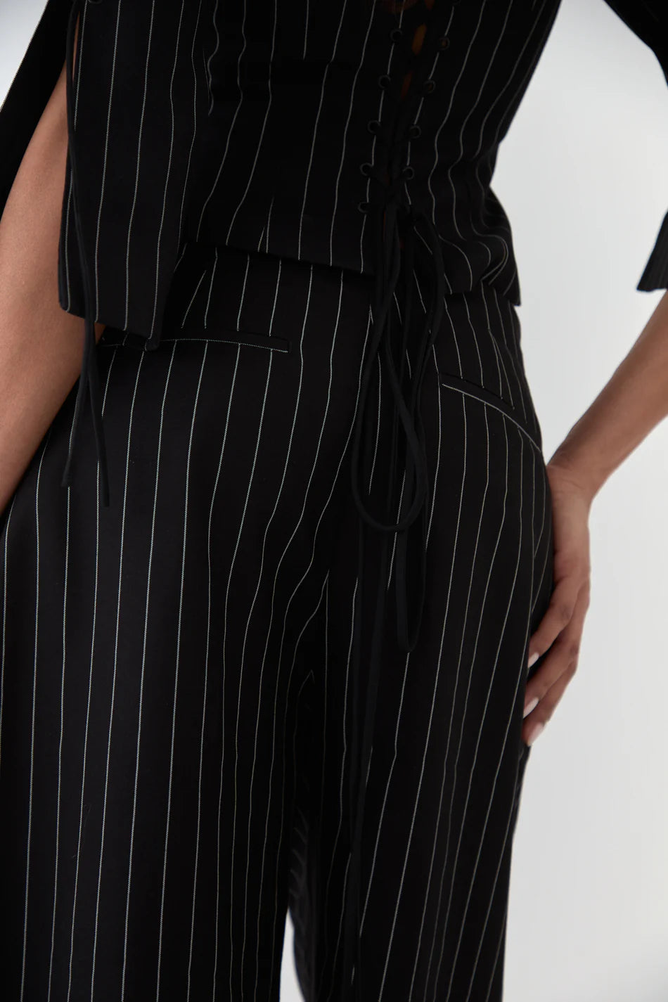 Anonie Nadine Shorts Pinstripe