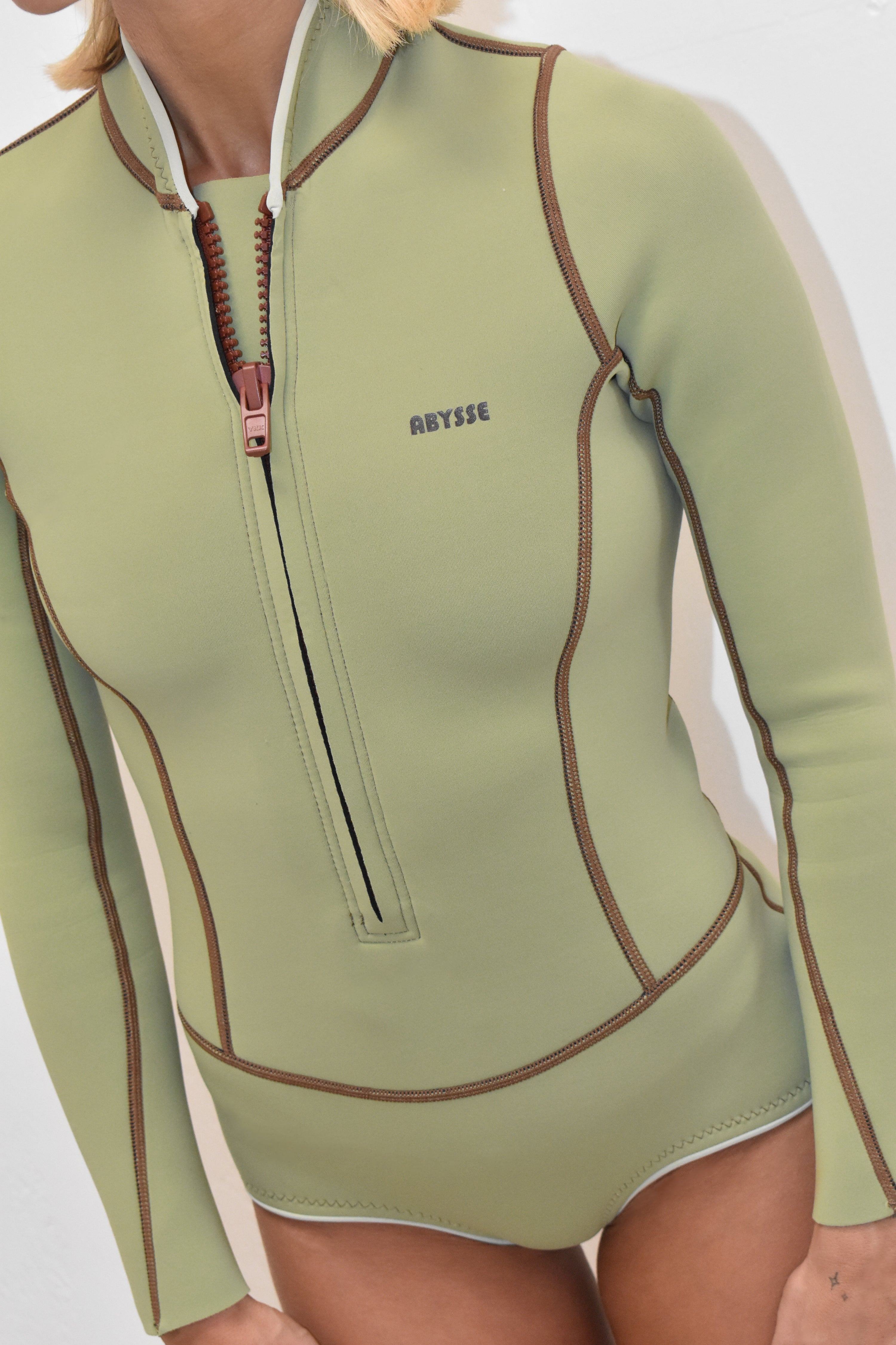 Abysse Official Lotte Aloe