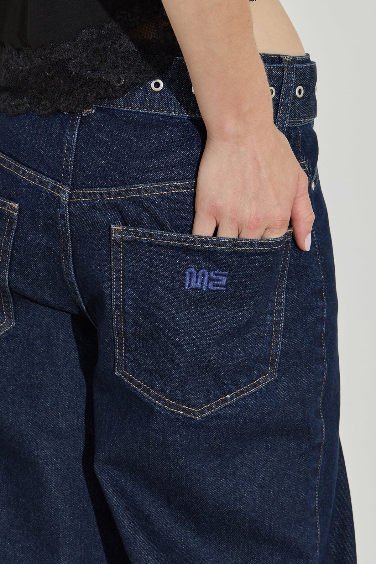 Maison Essentiele Buckle Jean